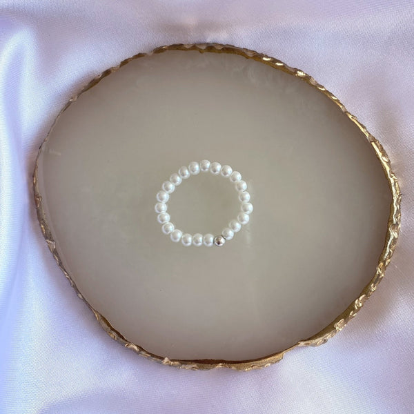 Load image into Gallery viewer, Mini Pearl Ring