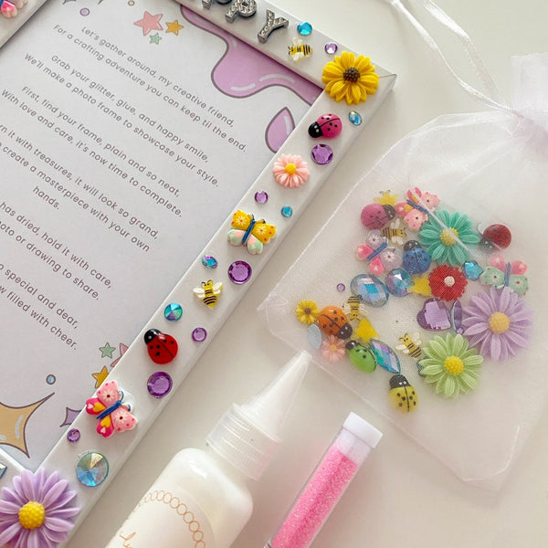 Load image into Gallery viewer, Flower Garden Frame